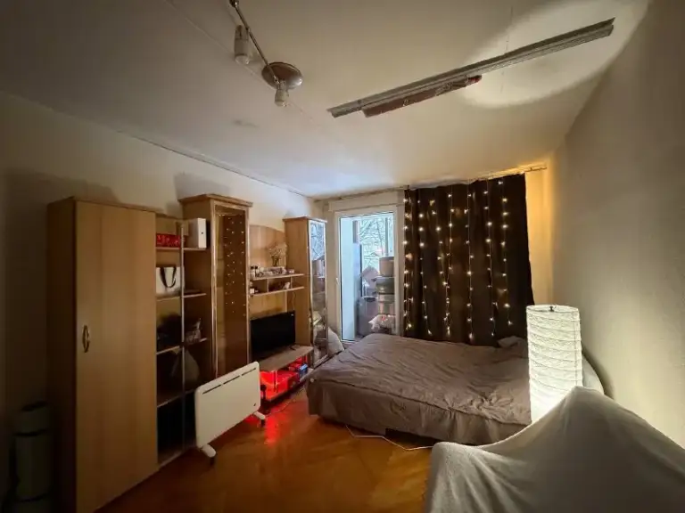 Комната, 16.6 м²
М тимирязевская

• 10 Мин пешком
• 2-Комнатная квартира
• 3 Этаж из 9
• Ул дубки 11, на карте

27 000 ₽/Мес, без комиссии
Большой гайд по аренде

Интернет • мебель • холодильник • стиральная машина • телевизор • мусоропровод • лифт • посудомойка • кондиционер • с животными • с детьми • консьерж

Тимирязевский район
Чистота 3.99 транспорт 4.63
Парки и скверы 4.89

Субаренда. Комната ~10 мин. От м. Тимирязевская 9️ ищем соседку в комнату на 5 месяцев (~с марта по июль). Комната в 2-комнатной уютной квартире отличный район, рядом парк в 5 минутах парк дубки, в 2 минутах все пв и магазины: вкусвилл, магнит, пятерочка и т. Д. Вся необходимая техника есть балкон есть залог

Мария х, написать
Уровень доверия средний 🆗
Выложить квартиру бесплатно - фотография - 3