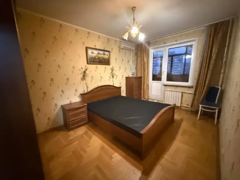 3-К квартира🏙️
М. Жулебино7️⃣

Сдается трёхкомнатная квартира 75 м².

‼️ На короткий срок 3-5 месяцев

М. Жулебино (5 минут пешком)

От собственника. Без комиссии

📍Адрес: москва, район жулебино, улица саранская 6к2, этаж 9/14

Есть вся необходимая мебель и техника для вашего комфортного проживания.

Возможно проживание с детьми.

Отличный район, широкие бульвары и проспекты, парк, фитнес и мн. Др. , для вас!!
Торговый центр "миля", food court привоз, поликлиники для взрослых и детей после капитального ремонта, отличная инфраструктура!!!

💳Условия проживания: 75.000₽/месяц + коммуналка.

Вопрос залога обсуждается индивидуально (!)

💌Telegram: @o_tsats - фотография - 6