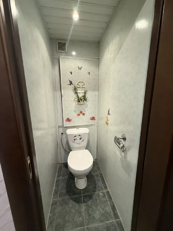 3-Комн квартира, 75 м²
М жулебино

• 5 Мин пешком
• 9 Этаж из 14
• Ул саранская 6 к2, на карте

75 000 ₽/Мес, без комиссии
Большой гайд по аренде

Интернет • мебель • холодильник • стиральная машина • с детьми • телевизор • мусоропровод • лифт • посудомойка • кондиционер • с животными • консьерж

Район выхино-жулебино
Чистота 3.37 транспорт 4.51
Парки и скверы 3.64

Собственник. Заселение возможно с 17.01.2026 квартира сдаётся на короткий срок 3-5 месяцев. Окна выходят во двор. Оплата расхода воды и электроэнергии производится нанимателем по показаниям счётчиков. Залог обсуждается индивидуально. Замечательные соседи. Отличная инфраструктура района для вашего удобства. © предоплату до просмотра просят только мошенники!

Oльга, написать
Уровень доверия низкий ⚠️
Выложить квартиру бесплатно - фотография - 8