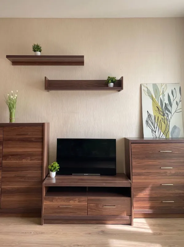 1-Комн квартира, 34.8 м²
М коптево
• 15 Мин пешком
• 14 Этаж из 16
• Б-р кронштадтский 26, на карте
65 000 ₽/Мес, без комиссии
Большой гайд по аренде
Холодильник • стиральная машина • интернет • мебель • телевизор • лифт • мусоропровод • посудомойка • кондиционер • с животными • с детьми • консьерж
Головинский район
Чистота 3.83 транспорт 4.78
Парки и скверы 4.83
Собственник. Светлая квартира с лоджией и видом на головинские пруды. Вся техника, кровать, диван, шкаф-купе. Во дворе бесплатная парковка. Рядом магазины, пвз яндекс маркет и ozon. Транспортная доступность (коптево, водный стадион). Соседи тихие. Сдам на длительный срок (от 1 года). Коммунальные услуги и wifi оплачиваются отдельно. © предоплату до просмотра просят только мошенники!
Sophia n, написать
Уровень доверия низкий ⚠️
Выложить квартиру бесплатно - фотография - 2