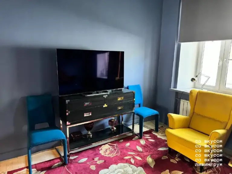 2-Комн квартира, 62 м²
М чистые пруды

• 3 Мин пешком
• 3 Этаж из 6
• Б-р чистопрудный 9 стр1, на карте

180 000 ₽/Мес, без комиссии
Больше квартир и комнат

Холодильник • стиральная машина • интернет • мебель • посудомойка • кондиционер • телевизор • лифт • мусоропровод • с животными • с детьми • консьерж

Басманный район
Чистота 4.33 транспорт 4.85
Парки и скверы 3.73

Аренда. Собственник. Аренда, собственник. Сдается красивая квартира на долгий срок. Достоинства: потолки 3.7 м, вид из гостиной на бульвар, из спальни - в тихий двор. Полностью мебелирована. В санузле ванная, душевая и биде, сплит система, бойлер. Магазины, аптека в доме. С залогом, без комиссии.

Nodari k, написать
Уровень доверия средний 🆗
Выложить квартиру бесплатно - фотография - 3