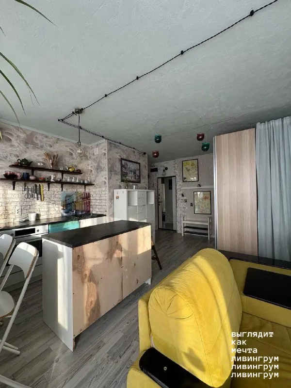 2-Комн квартира, 47 м²
М новаторская

• 7 Мин пешком
• 17 Этаж из 17
• Ул удальцова 6, на карте

100 000 ₽/Мес, без комиссии
Больше квартир и комнат

Стиральная машина • интернет • мебель • холодильник • кондиционер • телевизор • лифт • мусоропровод • с детьми • посудомойка • с животными • консьерж

Район проспект вернадского
Чистота 4.53 транспорт 4.62
Парки и скверы 4.83

Аренда. Собственник. Солнечная евродвушка. Кухня-гостиная с панорамной лоджией, две спальни с 2-спальными кроватями. Совмещенный санузел. Окна на солнечную сторону. В 7 минутах пешком метро и бкл проспект вернадского и новаторская и вся необходимая инфраструктура. За домом пруды и два парка. Парковка со шлагбаумом. Ку по счетчикам. Залог 30к. Без комиссии.

Олеся, написать
Уровень доверия средний 🆗
Выложить квартиру бесплатно - фотография - 2
