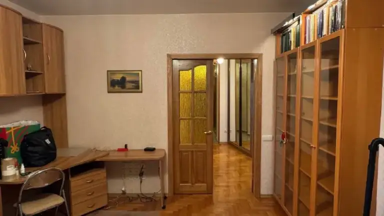 3-Комн квартира, 75 м²
М новогиреево
• 5 Мин пешком
• 7 Этаж из 16
• Пр-кт зелёный 48 к3, на карте
85 000 ₽/Мес, без комиссии
Большой гайд по аренде
Холодильник • стиральная машина • интернет • мебель • посудомойка • кондиционер • с животными • с детьми • телевизор • мусоропровод • лифт • консьерж
Район новогиреево
Чистота 3.30 транспорт 4.55
Парки и скверы 4.34
Собственник. Собственник! Сдам трешку в 4 мин пешком от метро новогиреево современный кирпичный дом, закрытая территория, консьержи 75 кв. М. , две лоджии, просторная кухня (12 кв. М). Хороший светлый ремонт, вся техника, включая кондиционер, диспоузер и посудомоечную машину 90 тысяч в месяц с учетом всех ку, залог 90 тысяч (можно разбить) заезд с 1 февраля © предоплату до просмотра просят только мошенники!
¤๋ࣩࣧࣧࣧࣧࣧࣧࣧࣧࣧࣧࣧ͜͡ ¤, Написать
Уровень доверия низкий ⚠️
Выложить квартиру бесплатно - фотография - 4