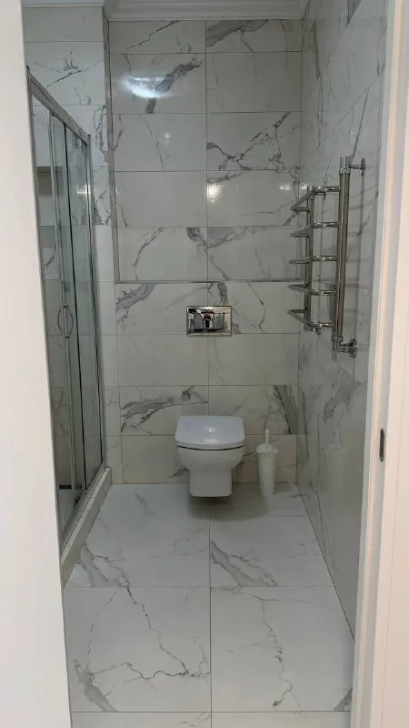 1-Комн квартира, 47 м²
М физтех
• 5 Мин пешком
• 4 Этаж из 16
• Ш дмитровское 124а, на карте
80 000 ₽/Мес, без комиссии
Большой гайд по аренде
Стиральная машина • интернет • мебель • холодильник • с животными • лифт • с детьми • консьерж • посудомойка • кондиционер • телевизор • мусоропровод
Собственник. Я единственный собственник квартиры, готова к заселению в любое время, есть балкон, окна на улицу, техника вся в наличии, коммунальные платежи около 5000 руб. Вкусвилл, магнит, пвз в шаговой доступности © предоплату до просмотра просят только мошенники!
Lenie e, написать
Уровень доверия низкий ⚠️
Выложить квартиру бесплатно - фотография - 7