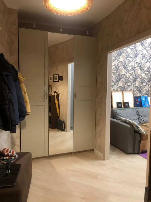 Студия, 40 м²
М генерала тюленева
• 7 Мин пешком
• 13 Этаж из 16
• Ул академика виноградова 5, на карте
70 000 ₽/Мес, без комиссии
Большой гайд по аренде
Интернет • мебель • посудомойка • холодильник • стиральная машина • кондиционер • лифт • телевизор • с животными • с детьми • мусоропровод • консьерж
Район тёплый стан
Чистота 4.01 транспорт 4.53
Парки и скверы 4.83
Собственник. Есть хорошая лоджия, вся техника для жизни, в доме вкусвилл, разные магазины, пункты выдачи, рядом парк, район хороший ку - в среднем 5 тыс. Руб. Залог - половина стоимости месяца сдается с 1 февраля до 1 июня (возможно продление) © предоплату до просмотра просят только мошенники!
Marina, написать
Уровень доверия низкий ⚠️
Выложить квартиру бесплатно - фотография - 7