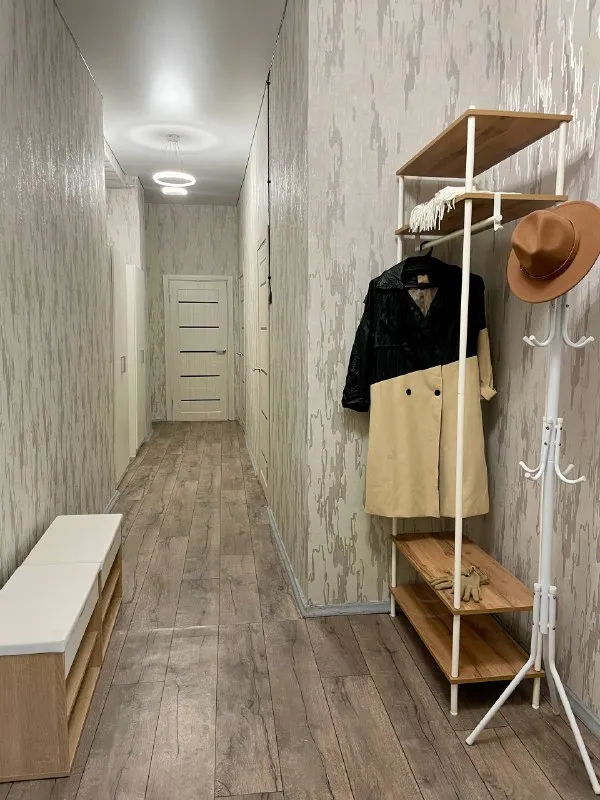 Комната, 16 м²
М автозаводская

• 7 Мин пешком
• 4-Комнатная квартира
• 4 Этаж из 5
• Пер пересветов 4 к1, на карте

Холодильник • стиральная машина • интернет • мебель • телевизор • лифт • мусоропровод • посудомойка • кондиционер • с животными • с детьми • консьерж

Даниловский район
Чистота 4.61 транспорт 4.79
Парки и скверы 4.32

Субаренда. Апартаменты. Ищем соседку в комнату для 2 девочек на автозаводской что у нас есть? Дружный состав: от 18 до 30 лет, открытые и позитивные. Комфорт: общая зона с тв, микроволновка, кофемашина. Квартира: качественный ремонт. Просторно, высокие потолки 3м. P. S. Есть также варианты для парней и девушек в других коливингах. © предоплату до просмотра просят только мошенники!

Аукцион! Предложи цену в комментариях с рассказом о себе. Собственник напишет в лс на лучшее предложение.
Выложить квартиру бесплатно - фотография - 8