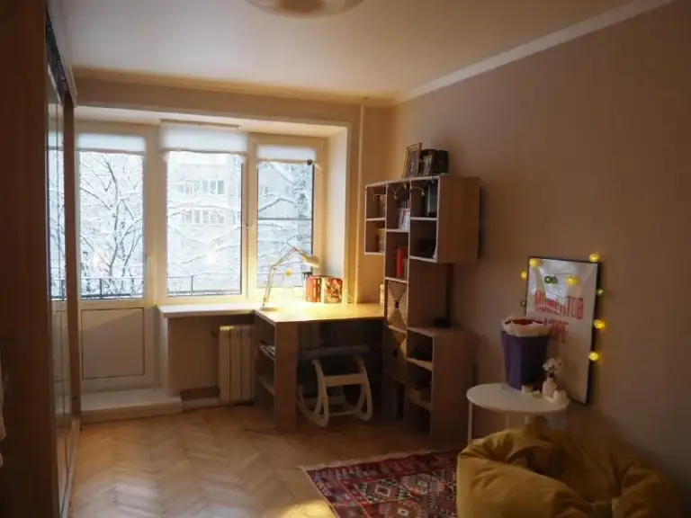 1-Комн квартира, 36 м²
М волоколамская

• 35 Мин на транспорте
• 3 Этаж из 5
• Дедовск, ул энергетиков 16, на карте

35 000 ₽/Мес, без комиссии
Большой гайд по аренде

Холодильник • стиральная машина • интернет • мебель • с животными • посудомойка • кондиционер • с детьми • телевизор • мусоропровод • лифт • консьерж

Собственник. В пешей доступности: 3 продуктовых магазина, спортивный зал, пвз wildberries и ozon, пункт «гемотест», ателье. До станции электричек 8 минут пешком по прямой. В квартире есть открытый балкон. Зимой не продувает, внутри комфортно и тепло. Ориентировочная дата заселения 29/30.01.2026. Срок сдачи до 01.09.2026 с возможностью продления. © предоплату до просмотра просят только мошенники!

Ася, написать
Уровень доверия низкий ⚠️
Выложить квартиру бесплатно - фотография - 1