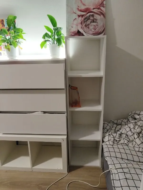 2-Комн квартира, 38.2 м²
М митино

• 10 Мин пешком
• 25 Этаж из 33
• Красногорск, ул видная 6, на карте

60 000 ₽/Мес, без комиссии
Большой гайд по аренде

Стиральная машина • интернет • мебель • посудомойка • холодильник • с животными • лифт • с детьми • кондиционер • телевизор • мусоропровод • консьерж

Субаренда. Уезжаю на время, сдаю(заключаю договор) на неск. Месяцев/до осени.   Заселение до конца января. Балкона нет. Окна выходят на лес, видна парковка. Есть посудомойка, свч, тостер, чайник, стиральная машина, вайфай оплачиваю я. Ку выходит около 3-4к. Соседи тихие. В квартире светло. Залог. Дикси, кб, и гипер-глобус. Можно семье с детьми, животными.

Mariia, написать
Уровень доверия средний 🆗
Выложить квартиру бесплатно - фотография - 4