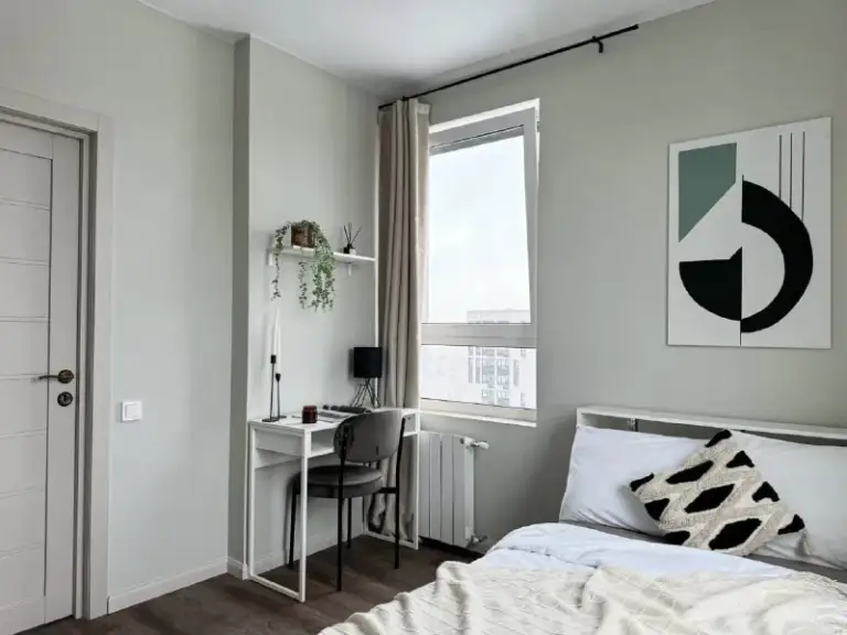 Комната, 9 м²
М прокшино
• 12 Мин пешком
• 3-Комнатная квартира
• 18 Этаж из 18
• Пр-кт прокшинский 12, на карте
37 000 ₽/Мес, без комиссии
Большой гайд по аренде
Холодильник • стиральная машина • интернет • мебель • лифт • посудомойка • кондиционер • с животными • с детьми • телевизор • мусоропровод • консьерж
Агент. Прямо в жк: пвз, пилатес, кофейни и стильный бар. Рядом с домом дубовый лес для прогулок и набережная вдоль прудов. В стоимость включено: безлимитный wi-fi, еженедельная уборка общественных зон, вся необходимая техника, йога, английский и мероприятия внутри коливинг комьюнити.
Elena, написать
Уровень доверия средний 🆗
Выложить квартиру бесплатно - фотография - 1