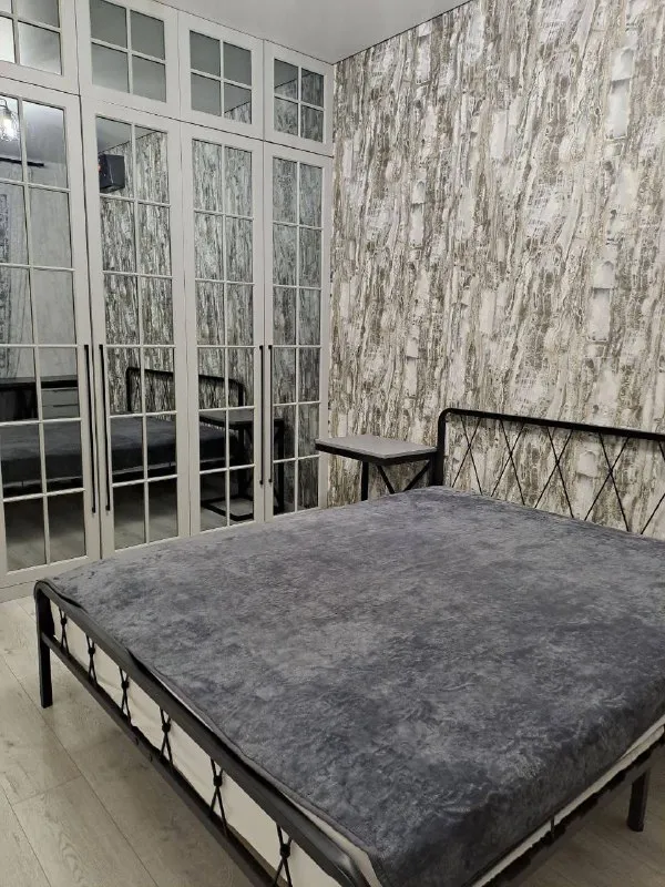 2-Комн квартира, 41 м²
М волгоградский проспект

• 7 Мин пешком
• 20 Этаж из 29
• Пр-кт волгоградский 32/5 к1, на карте

100 000 ₽/Мес, без комиссии
Большой гайд по аренде

Холодильник • стиральная машина • интернет • мебель • кондиционер • телевизор • консьерж • лифт • посудомойка • с животными • с детьми • мусоропровод

Южнопортовый район
Чистота 3.62 транспорт 4.76
Парки и скверы 2.65

Собственник. Евродвушка в жк «метрополия» 100 000 /мес + счетчики, залог 100% долгосрочно кухня-гостиная и отдельная спальня, современный ремонт, закрытый двор. Кафе, магазины, пвз рядом. Волгоградский пр-т, 5-7 мин пешком. © предоплату до просмотра просят только мошенники!

Ириша, написать
Уровень доверия низкий ⚠️
Выложить квартиру бесплатно - фотография - 2