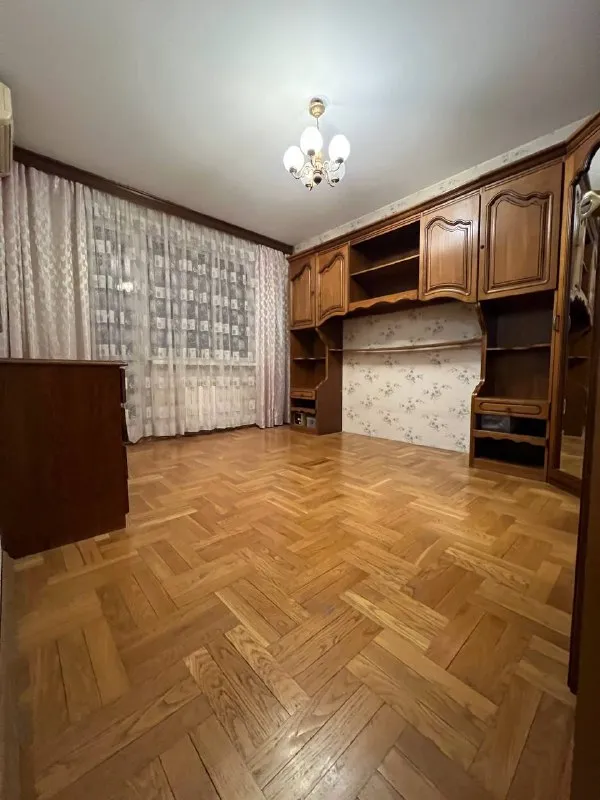 Москва | 3-комнатная | можно с животными | 120 000₽
Сдаётся 3-комнатная квартира от собственника,
3 Изолированные комнаты, последний этаж.
📍 М. Бутырская / марьина роща — 10 мин пешком, мцд — 10 мин.
✔ Без комиссии
✔ Только по договору
✔ Можно с воспитанными животными, в т. Ч. С крупными собаками
✔ 2 Больших застеклённых балкона
✔ Парковка: двор под шлагбаумом / крытая рядом
Пишите в личные сообщения @luchik_sv — пришлю больше фото и подробности. - фотография - 5
