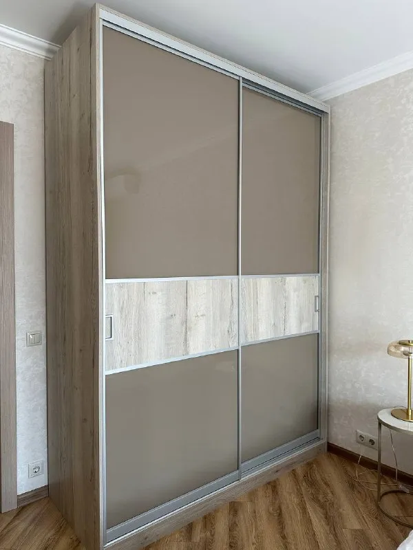 2-Комн квартира, 52.2 м²
М марьино
• 10 Мин пешком
• 11 Этаж из 15
• Б-р новочеркасский 36, на карте
90 000 ₽/Мес, без комиссии
Большой гайд по аренде
Стиральная машина • интернет • мебель • холодильник • посудомойка • кондиционер • с детьми • телевизор • лифт • мусоропровод • с животными • консьерж
Район марьино
Чистота 3.85 транспорт 4.33
Парки и скверы 4.67
Собственник. Светлая 2хкомнатная квартира с балконом. В 2х минутах ходьбы от дома огромный парк с видом на москву-реку. Ремонт сделан для себя, удобные места хранения, дорогая бытовая техника. Обе жилые комнаты оборудованы кондиционерами. Очень уютная атмосфера в квартире, что всегда подмечали гости ранее жили только собственники, сдается впервые. Без комиссии. © предоплату до просмотра просят только мошенники!
Илина, написать
Уровень доверия низкий ⚠️
Выложить квартиру бесплатно - фотография - 2