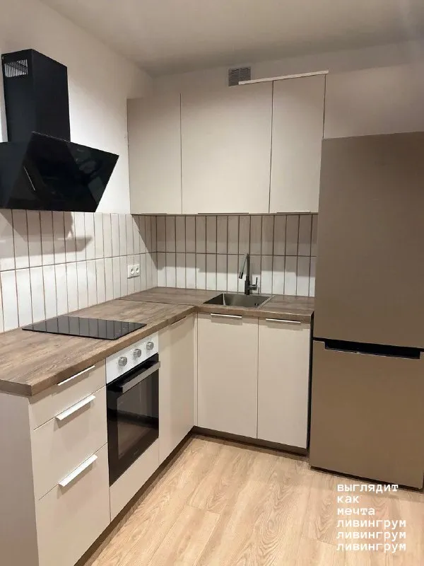 1-Комн квартира, 35.5 м²
М саларьево

• 15 Мин пешком
• 7 Этаж из 24
• Ул трёхполье 6 к1, на карте

70 000 ₽/Мес, без комиссии
Больше квартир и комнат

Интернет • мебель • холодильник • стиральная машина • посудомойка • лифт • кондиционер • с животными • с детьми • телевизор • мусоропровод • консьерж

Аренда. Собственник. Собственник, заселение только от 1 года, окна выходят в тихий двор, квартира абсолютно новая, никто ранее не проживал, внизу у дома магазины (вкуссвилл, пятерочка), кафе. До метро пешком около 15 мин, на автобусе до метро 2 остановки (5 мин). Коммунальные услуги оплачиваются по счетчику. Заселение: оплачивается 1 мес, последний мес + залог 50 тр.

Aleksei u, написать
Уровень доверия низкий ⚠️
Выложить квартиру бесплатно - фотография - 6