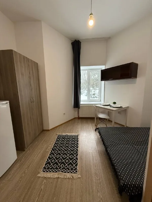 Студия, 18 м²
М планерная

• 30 Мин на транспорте
• 1 Этаж из 4
• Красногорск, кв-л 17 10, на карте

35 000 ₽/Мес, без комиссии
Большой гайд по аренде

Холодильник • стиральная машина • интернет • мебель • с животными • с детьми • посудомойка • кондиционер • телевизор • мусоропровод • лифт • консьерж

Собственник. Уютная светлая студия! Поселок закрытого типа. До метро автобус каждые 15 мин. Вся необходимая инфраструктура:кафе, магазины, спортивные площадки, теннисный корт, футб. Поле. Идеальна для проживания нескольких человек. Заселяем с кошками. Парковочное место в подарок! Заселение в день просмотра! Пишите!

Имя ф, написать
Уровень доверия средний 🆗
Выложить квартиру бесплатно - фотография - 5