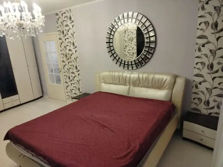 1-Комн квартира, 38 м²
М марьина роща

• 7 Мин пешком
• 8 Этаж из 22
• Ул шереметьевская 27, на карте

Холодильник • стиральная машина • интернет • мебель • посудомойка • кондиционер • с детьми • с животными • мусоропровод • консьерж • лифт • телевизор

Район марьина роща
Чистота 3.96 транспорт 4.19
Парки и скверы 3.15

Собственник. Уютная однокомнатная квартира в близи метро. Дорогой ремонт и бытовая техника. Сдается впервые и готова к заезду. Обжитой район, пвз, тц ашан, поликлиника, сад, школа. Парковка во дворе. Ждем наших жильцов © предоплату до просмотра просят только мошенники!

Аукцион! Предложи цену в комментариях с рассказом о себе. Собственник напишет в лс на лучшее предложение.
Выложить квартиру бесплатно - фотография - 1