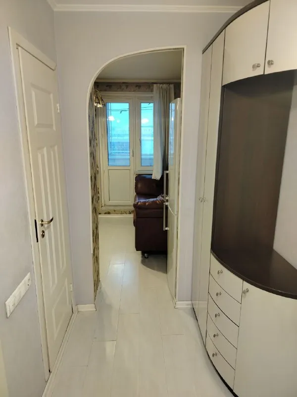 1-Комн квартира, 38 м²
М марьина роща

• 7 Мин пешком
• 8 Этаж из 22
• Ул шереметьевская 27, на карте

Холодильник • стиральная машина • интернет • мебель • посудомойка • кондиционер • с детьми • с животными • мусоропровод • консьерж • лифт • телевизор

Район марьина роща
Чистота 3.96 транспорт 4.19
Парки и скверы 3.15

Собственник. Уютная однокомнатная квартира в близи метро. Дорогой ремонт и бытовая техника. Сдается впервые и готова к заезду. Обжитой район, пвз, тц ашан, поликлиника, сад, школа. Парковка во дворе. Ждем наших жильцов © предоплату до просмотра просят только мошенники!

Аукцион! Предложи цену в комментариях с рассказом о себе. Собственник напишет в лс на лучшее предложение.
Выложить квартиру бесплатно - фотография - 6
