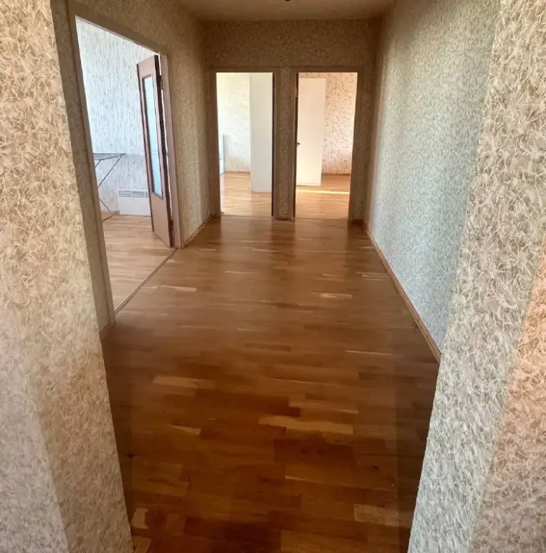 М. Солнцево
3-К квартира

▫️Ул. Авиаторов,5

Сдам квартиру, трёхкомнатную, 76 кв метров.

До метро 12 мин пешком.

Ремонт от застройщика, в квартире никто не проживал.

С животными не рассматриваю.

Только с гражданством рф

Цена : 80 000 руб. + счётчики, залог. Цена снижена, возможна дополнительная скидка, если в квартире будет проживать один или 2 человека.

Контакты @allakrch

➡️Предоплату/бронь/заморозку денег/автооплату до просмотра квартиры не вносить! Если по этому объявлению спрашивают какую либо оплату сообщите по контактам в описании канала. - фотография - 10