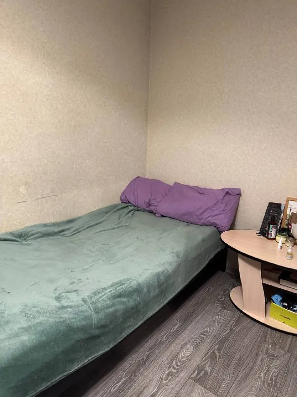 Комната, 12.6 м²
М котельники
• 7 Мин пешком
• 3-Комнатная квартира
• 2 Этаж из 12
• Котельники, проезд 3-й покровский 3, на карте
21 700 ₽/Мес, без комиссии
Большой гайд по аренде
Мусоропровод • лифт • консьерж • стиральная машина • холодильник • интернет • мебель • посудомойка • кондиционер • с животными • с детьми • телевизор
Собственник. Ценим уют и позитивную легкую атмосферу в доме, поэтому рассмотрим девушку с похожими ценностями на долгий период проживания (от 1 года) в квартире проживают также 2 девушки (24 года) оплата: 21.700 + ку обычно около 1.500. Залог: 16.666 в квартире есть все необходимое, район также богат необходимой инфраструктурой.
Аляска, написать
Уровень доверия средний 🆗
Выложить квартиру бесплатно - фотография - 1
