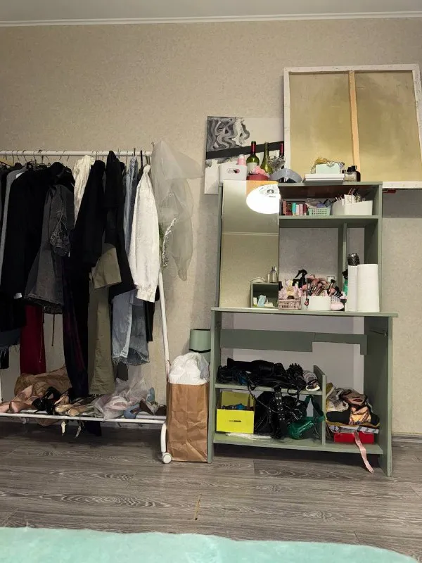 Комната, 12.6 м²
М котельники
• 7 Мин пешком
• 3-Комнатная квартира
• 2 Этаж из 12
• Котельники, проезд 3-й покровский 3, на карте
21 700 ₽/Мес, без комиссии
Большой гайд по аренде
Мусоропровод • лифт • консьерж • стиральная машина • холодильник • интернет • мебель • посудомойка • кондиционер • с животными • с детьми • телевизор
Собственник. Ценим уют и позитивную легкую атмосферу в доме, поэтому рассмотрим девушку с похожими ценностями на долгий период проживания (от 1 года) в квартире проживают также 2 девушки (24 года) оплата: 21.700 + ку обычно около 1.500. Залог: 16.666 в квартире есть все необходимое, район также богат необходимой инфраструктурой.
Аляска, написать
Уровень доверия средний 🆗
Выложить квартиру бесплатно - фотография - 5