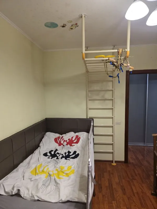 4-Комн квартира, 98 м²
М петровско-разумовская
• 5 Мин пешком
• 2 Этаж из 16
• Ул яблочкова 49, на карте
120 000 ₽/Мес, без комиссии
Большой гайд по аренде
Интернет • мебель • посудомойка • холодильник • стиральная машина • кондиционер • с животными • с детьми • телевизор • лифт • мусоропровод • консьерж
Бутырский район
Чистота 4.20 транспорт 4.34
Парки и скверы 4.12
Собственник. Просторная 4к кв, 3 отдельные спальни, зал, большая ванная, умный туалет с биде, посудомойка, большой умный тв, много мест для хранения, 98м2, грузовой лифт, мусоропровод. Метро и мцд д1 и д3 в 5 минутах пешком. Без комиссий. 120 тр в мес + счетчики. Залог можно разбить. Интернет на 6 мес в подарок. Заезд с февраля, смотреть уже можно.
Carpe d, написать
Уровень доверия средний 🆗
Выложить квартиру бесплатно - фотография - 4