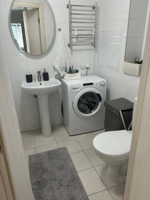 2-Комн квартира, 56.7 м²
М говорово
• 5 Мин пешком
• 2 Этаж из 14
• Ш боровское 2 к4, на карте
100 000 ₽/Мес, без комиссии
Большой гайд по аренде
Холодильник • стиральная машина • интернет • мебель • кондиционер • посудомойка • телевизор • с детьми • лифт • с животными • мусоропровод • консьерж
Район солнцево
Чистота 3.82 транспорт 4.51
Парки и скверы 4.20
Собственник. Заселение в любой день, на длительный период, нет балкона и лоджии, тв, холодильник, микроволновка, стиральная машинка, посудомоечная, 2 санузла, в жк множество магазинов, недалеко тц © предоплату до просмотра просят только мошенники!
Егор, написать
Уровень доверия низкий ⚠️
Выложить квартиру бесплатно - фотография - 4