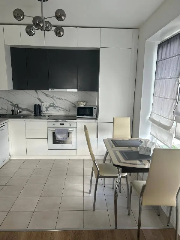 2-Комн квартира, 56.7 м²
М говорово
• 5 Мин пешком
• 2 Этаж из 14
• Ш боровское 2 к4, на карте
100 000 ₽/Мес, без комиссии
Большой гайд по аренде
Холодильник • стиральная машина • интернет • мебель • кондиционер • посудомойка • телевизор • с детьми • лифт • с животными • мусоропровод • консьерж
Район солнцево
Чистота 3.82 транспорт 4.51
Парки и скверы 4.20
Собственник. Заселение в любой день, на длительный период, нет балкона и лоджии, тв, холодильник, микроволновка, стиральная машинка, посудомоечная, 2 санузла, в жк множество магазинов, недалеко тц © предоплату до просмотра просят только мошенники!
Егор, написать
Уровень доверия низкий ⚠️
Выложить квартиру бесплатно - фотография - 5