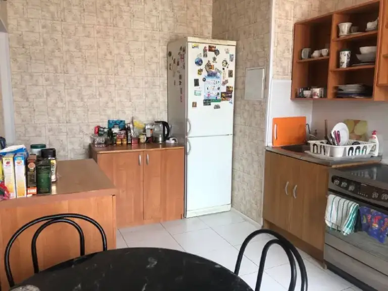 Ищем соседей🔎
М. Фили4️⃣
🏠 Сдаётся спальное место в шикарной квартире для молодых людей рядом с метро фили
🔥 Если вы ищете жильё срочно, то этот вариант для вас.
🌆 Атмосфера коливинга была вдохновлена сериалом "друзья". В отличии от хостелов, у нас очень просторная квартира с хорошим ремонтом и прекрасный контингент. Возрастное ограничение - строго до 30 лет.
🌅 Вечера здесь наполнены тишиной и гармонией. Это место, где вы можете расслабиться после долгого дня и насладиться приятной компанией.
🚌 Автобусная остановка напротив дома, метро в 10 минутах ходьбы.
Закрытая территория, парковка, гигантский филевский парк, спортзал напротив дома, кинотеатр и тц в 15 минутах ходьбы
💳Оплата: начинается с 5.000₽ в неделю или 17.000₽ в месяц.
📲 В сообщении напишите когда удобно заселиться, сколько у вас вещей, из какого вы города, чем занимаетесь
🏠 Присоединяйся к нашему коливингу и сделай свое проживание в москве незабываемым! 🏠
💌Связь с нами: @strangel - фотография - 4