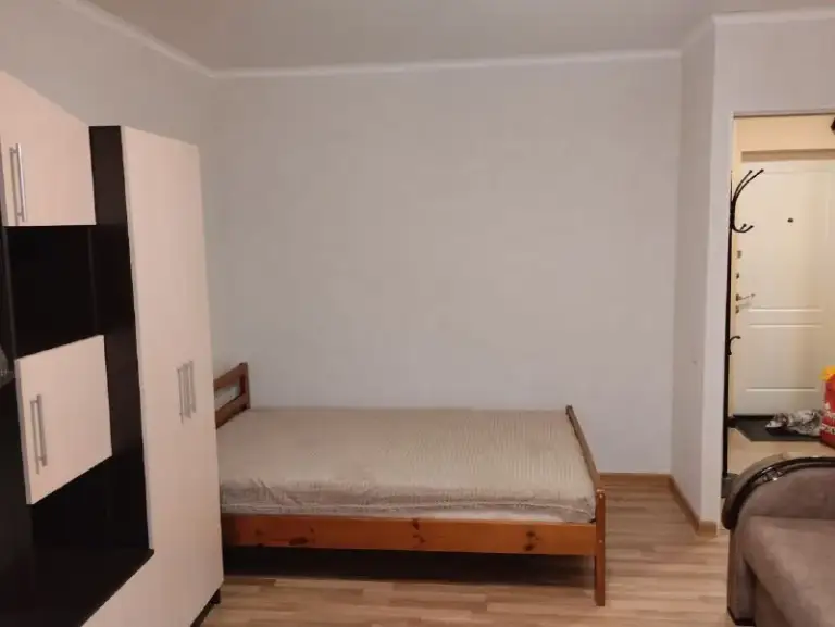 1-Комн квартира, 35.5 м²
М академическая
• 10 Мин пешком
• 6 Этаж из 12
• Ул винокурова 12 к4, на карте
65 000 ₽/Мес, без комиссии
Большой гайд по аренде
Стиральная машина • интернет • мебель • холодильник • кондиционер • с детьми • телевизор • мусоропровод • лифт • посудомойка • с животными • консьерж
Академический район
Чистота 4.67 транспорт 4.58
Парки и скверы 4.37
Собственник. Квартира от собственника, дата заселания с 1 февраля, квартира рядом с центром, вся мебель есть. Рядом много магазинов, пвз, вся инфраструктура © предоплату до просмотра просят только мошенники!
Аня, написать
Уровень доверия низкий ⚠️
Выложить квартиру бесплатно - фотография - 6