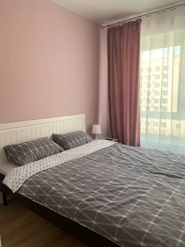 2-Комн квартира, 37 м²
М потапово

• 5 Мин на транспорте
• 6 Этаж из 17
• Ул александры монаховой 84 к1, на карте

55 000 ₽/Мес, без комиссии
Большой гайд по аренде

Холодильник • стиральная машина • интернет • мебель • кондиционер • лифт • телевизор • посудомойка • с животными • с детьми • мусоропровод • консьерж

Собственник. Имеется вся необходимая мебель, кухонный гарнитур и вся посуда, бытовая техника. Панорамные окна выходят во двор. Развитая инфраструктура, в доме есть продуктовые магазины, пекарни, кафешки и хозяйственные магазины. Счетчики и интернет, около 2 500 рублей. Залог 25 000 рублей можно разбить на несколько месяцев и внести по частям. Без комиссии. © предоплату до просмотра просят только мошенники!

Anastasia, написать
Уровень доверия низкий ⚠️
Выложить квартиру бесплатно - фотография - 1
