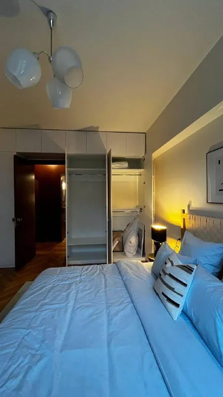 2-К квартира🏙️
М киевская 4️⃣

📍Адрес: ул. Мосфильмовская, 2в

• Площадь 50 м²
• 15 Минут на транспорте
• 2 Этаж из 8

Сдается от 6 месяцев.

Квартира в сталинском доме после ремонта, никто не жил, есть вся необходимая посуда и текстиль, много мест для хранения, окна на две стороны. 15 мин мцд-4 поклонная, 20 минут м. Лужники (остановка у дома). Через дорогу мосфильм. В доме вкусвилл, пвз озон, вб и ямаркет.

💳Условия: 140.000₽/месяц. Залог равен одному месяцу аренды + оплата счетчиков и интернета

💌Telegram: @ohmygalina - фотография - 6