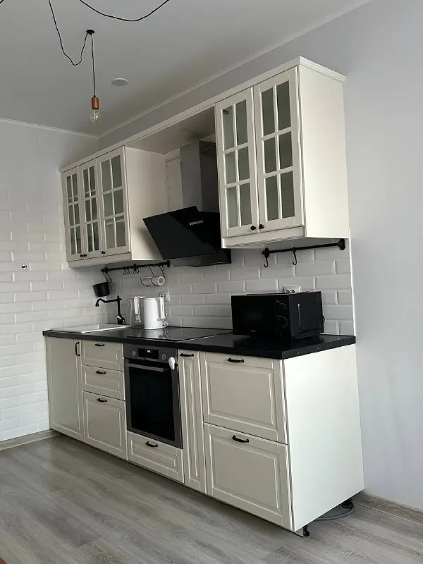1-Комнатная квартира, 42м²
М. Девяткино

• 7 Мин пешком дом метро
• 3 Этаж из 18
• Скандинавский проезд, 8к1
• Без комиссии

40 000₽/Мес, собственник

Сдается первый раз. Квартира в хорошем состоянии, с мебелью и необходимой техникой: варочная панель, духовка, микроволновая печь, холодильник, стиральная машин, эл. Чайник. Большой панорамный балкон, есть гардеробная.

В пешей доступности гипермаркеты лента (24ч), вкусвилл, пятёрочка, пвз, бассейн газпром.

Условия аренды:
40000 ₽ В месяц + ку
Залог — 40000₽
Договор на 11 месяцев

Дата просмотра : 27 января

Контакты:
Александр t. Me/luptint - фотография - 2