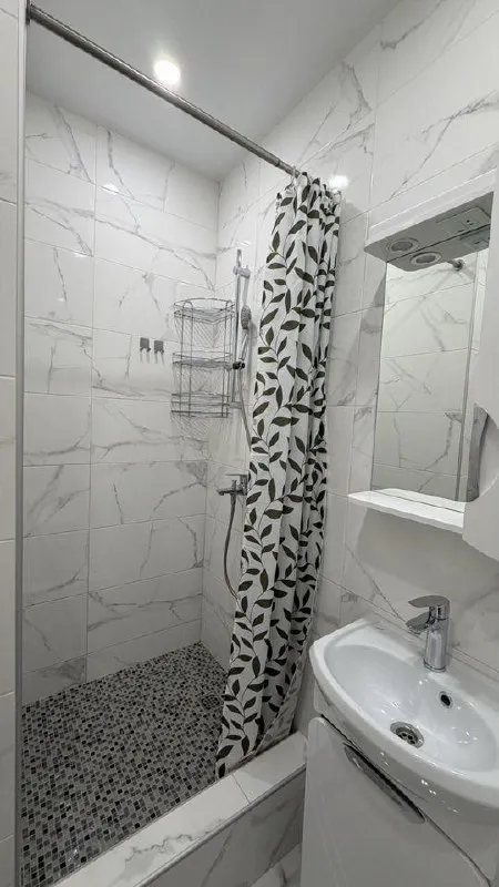 Студия, 30 м², 19/23 эт
💰35 000 Руб.
📍Заречная улица, 10
Сдается просторная, светлая студия на длительный срок. . До метро 10 минут пешком. В доме много коммерческих заведений, салон красоты, кофейни, магнит. Через дорогу фитнес с бассейном. Рядом находится шуваловский парк. С удовольствием покажем квартиру.
Контакт этой квартиры есть в нашей закрытой базе квартир от собственников.
В базе — реальные объявления, прямые контакты без риелторов и комиссий.
Доступ по ссылке @rentinspbbot - фотография - 9