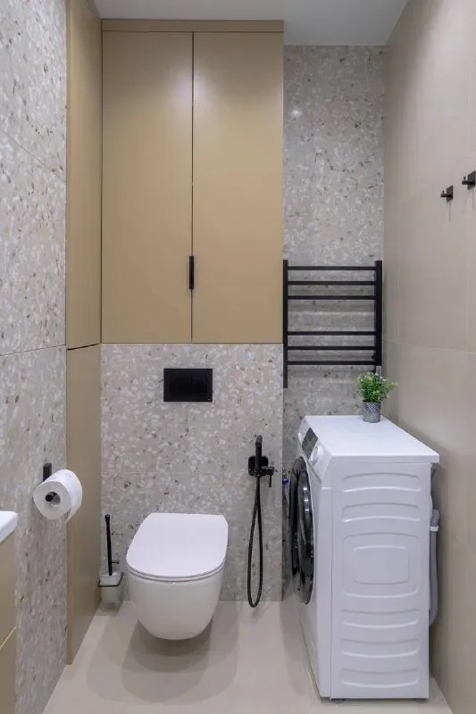 Сдается просторная однокомнатная квартира с дизайнерским ремонтом
📍Адрес: измайловский бульвар, д. 4, к. 1, жк «галактика про»
🔹О квартире: расположена в жк бизнес-класса, 2 этаж. Всего 6 квартир на этаже, все соседи порядочные, семейные люди. Удачная планировка: 41 квм, просторная кухня-гостиная, изолированная спальня, санузел и балкон.
🔹Локация: в 7-10 минутах ходьбы до м. Балтийская и фрунзенская.
В квартире:
- Очень много мест хранения: корпусные шкафы в коридоре, спальне и даже на балконе.
- Вся бытовая техника: два телевизора, посудомоечная машина, индукционная плита, духовка - electrolux, стиральная машина haier, кондиционер, водонагреватель.
- Большая двуспальная кровать с ортопедическим матрасом, также оставляем гладильную доску, сушилку, утюг, посуду.
❗️Ремонт дизайнерский
🐱Мы очень любим животных, поэтому их проживание с вами готовы обсудить.
Условия: только на длительную аренду, 75 000 руб. / мес + к/у + интернет. Договор с собственником.
Контакт в закрытой базе @rentinspbbot - фотография - 7