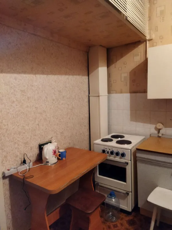 Снижение цены!!!продам полу гостинку по ул. Годуванцева, 25 кв. Метров.3/3этаж. Состояние жилое, кондиционер. Цена 2 000 000₽. Тел. +79591625888 марина. - фотография - 5