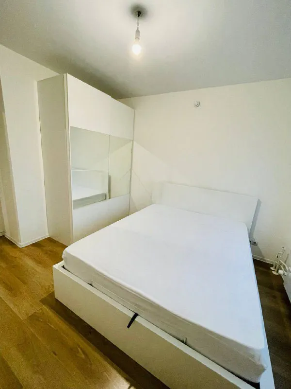 2-Комн квартира, 40 м²
М лухмановская

• 15 Мин пешком
• 16 Этаж из 16
• Ул весенняя 6, на карте

57 000 ₽/Мес, без комиссии
Большой гайд по аренде

Холодильник • стиральная машина • интернет • мебель • посудомойка • кондиционер • лифт • с животными • с детьми • телевизор • мусоропровод • консьерж

Собственник. Оплата за первый и последний месяц + счетчики. © предоплату до просмотра просят только мошенники!

Anastasia, написать
Уровень доверия низкий ⚠️
Выложить квартиру бесплатно - фотография - 5