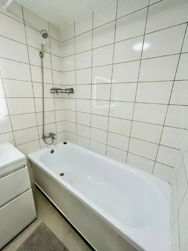 2-Комн квартира, 40 м²
М лухмановская

• 15 Мин пешком
• 16 Этаж из 16
• Ул весенняя 6, на карте

57 000 ₽/Мес, без комиссии
Большой гайд по аренде

Холодильник • стиральная машина • интернет • мебель • посудомойка • кондиционер • лифт • с животными • с детьми • телевизор • мусоропровод • консьерж

Собственник. Оплата за первый и последний месяц + счетчики. © предоплату до просмотра просят только мошенники!

Anastasia, написать
Уровень доверия низкий ⚠️
Выложить квартиру бесплатно - фотография - 6