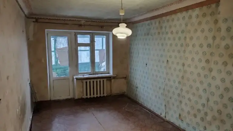 Продается светлая, уютная 1-к квартира на кв-л гаевого. 4/5 этаж.
Состояние как на фото, готово к ремонту.
Тихий ухоженный двор, чистый подъезд.
Документы рф.
+79599912794 - фотография - 1