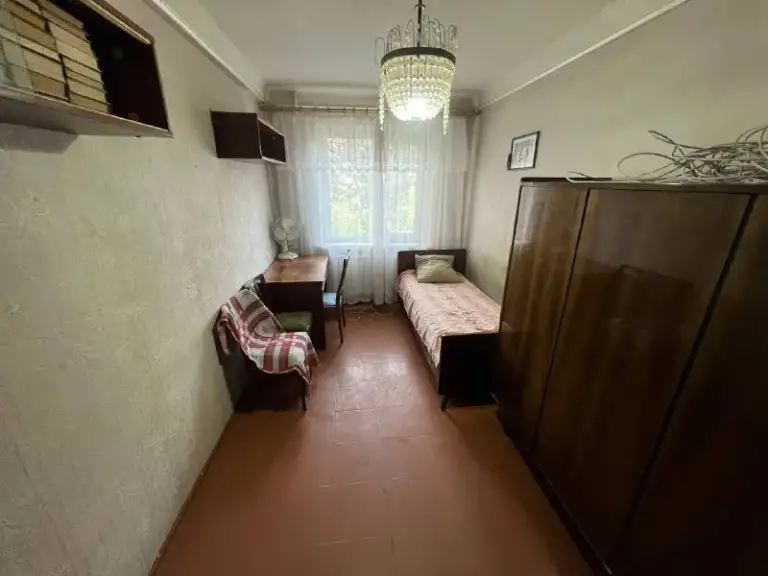 Продам 4-х ком. Квартиру 3/5 с автоном. Отопл. Кв. Волкова общ. Пл.67 кв. М. Состояние жилое. Двухконтурный котёл. Документы готовы. Все выписаны. Цена 5,6 млн. +79591630785 - фотография - 3