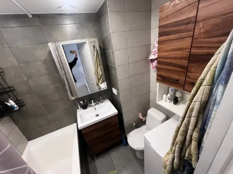 Комната, 25 м²
М вднх

• 7 Мин пешком
• 2-Комнатная квартира
• 11 Этаж из 12
• Ул аргуновская 17, на карте

38 000 ₽/Мес, без комиссии
Большой гайд по аренде

Интернет • мебель • холодильник • стиральная машина • лифт • мусоропровод • посудомойка • кондиционер • с животными • с детьми • телевизор • консьерж

Субаренда. Окна выходят на останкинскую башню, вся техника есть, магазины под домом, додо пицца, много парков. © предоплату до просмотра просят только мошенники!

Dobroe y, написать
Уровень доверия низкий ⚠️
Выложить квартиру бесплатно - фотография - 3