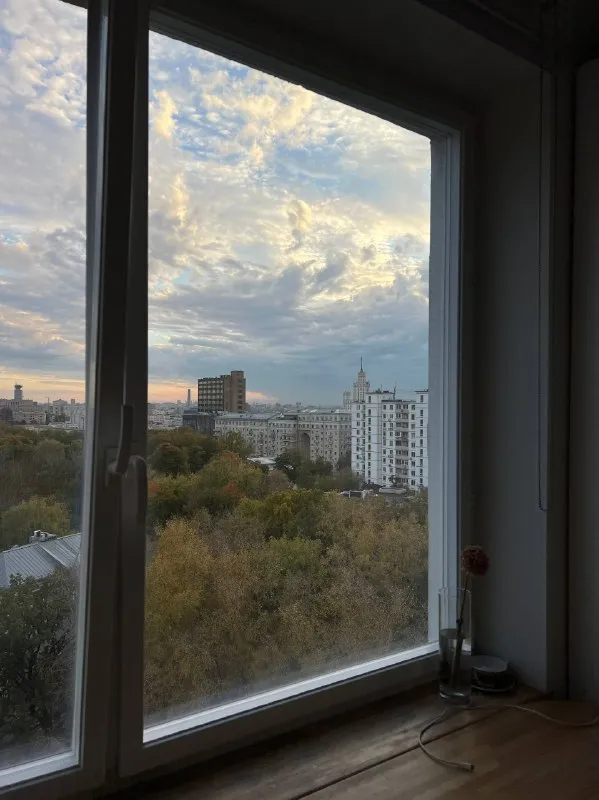 2-Комн квартира, 46 м²
М курская

• 5 Мин пешком
• 12 Этаж из 13
• Ул верхняя сыромятническая 2, на карте

140 000 ₽/Мес, без комиссии
Большой гайд по аренде

Холодильник • стиральная машина • интернет • мебель • кондиционер • посудомойка • с детьми • с животными • мусоропровод • лифт • консьерж • телевизор

Таганский район
Чистота 4.31 транспорт 4.70
Парки и скверы 3.12

Собственник. Собственник. Квартира будет готова к заселению с середины февраля. Есть безрамный балкон с панорамным видом. Есть все пункты выдачи, вкусвилл, тц атриум. Соседи приветливые и не шумные. Есть холодильник, микроволновка, духовой шкаф, варочная панель, посудомойка. Стоимость ку не превышает 10000 рублей в зимний период. Залог 140000 рублей.

Anya f, написать
Уровень доверия средний 🆗
Выложить квартиру бесплатно - фотография - 7
