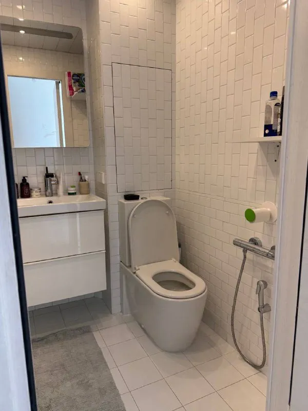 2-Комн квартира, 46 м²
М курская

• 5 Мин пешком
• 12 Этаж из 13
• Ул верхняя сыромятническая 2, на карте

140 000 ₽/Мес, без комиссии
Большой гайд по аренде

Холодильник • стиральная машина • интернет • мебель • кондиционер • посудомойка • с детьми • с животными • мусоропровод • лифт • консьерж • телевизор

Таганский район
Чистота 4.31 транспорт 4.70
Парки и скверы 3.12

Собственник. Собственник. Квартира будет готова к заселению с середины февраля. Есть безрамный балкон с панорамным видом. Есть все пункты выдачи, вкусвилл, тц атриум. Соседи приветливые и не шумные. Есть холодильник, микроволновка, духовой шкаф, варочная панель, посудомойка. Стоимость ку не превышает 10000 рублей в зимний период. Залог 140000 рублей.

Anya f, написать
Уровень доверия средний 🆗
Выложить квартиру бесплатно - фотография - 8