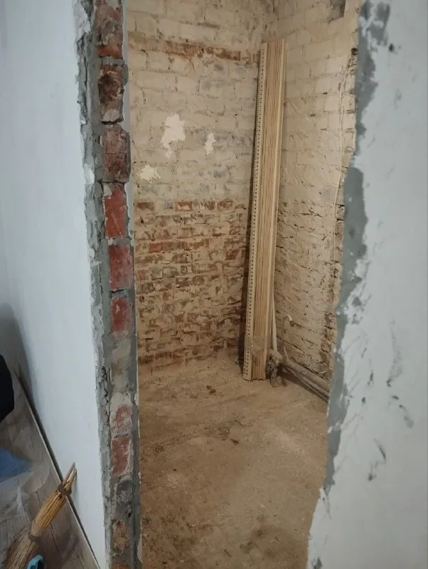 Продам 1-к. Квартиру
Общая площадь 41.7 м2
Этаж 1/9
Луганск, городок ор ул. Годуванцева
✔️Установлены новые окна
✔️Заменена вся проводка
✔️Новые канализационные и отопительные трубы
✔️Современные радиаторы
✔️Натяжной потолок
✔️Пол-стяжка, постелен новый линолеум
Балкон-застеклен (столярка), на окнах решетки. Документы рф, прописанных нет.
В доме находится сбербанк, супермаркет, аптека, различные кафе и магазины. В шаговой доступности:рынок, школы, остановка.
В теплое время года работаю возле дома фонтаны.
Окна выходят на детскую площадку и школу.
Во дворе находится детский сад.
Цена:3 500 000рублей.
По всем интересующимся вопросам обращаться по телефону +7 985 089 65 76 сергей.
+7 959 535 57 32 Юлия - фотография - 7