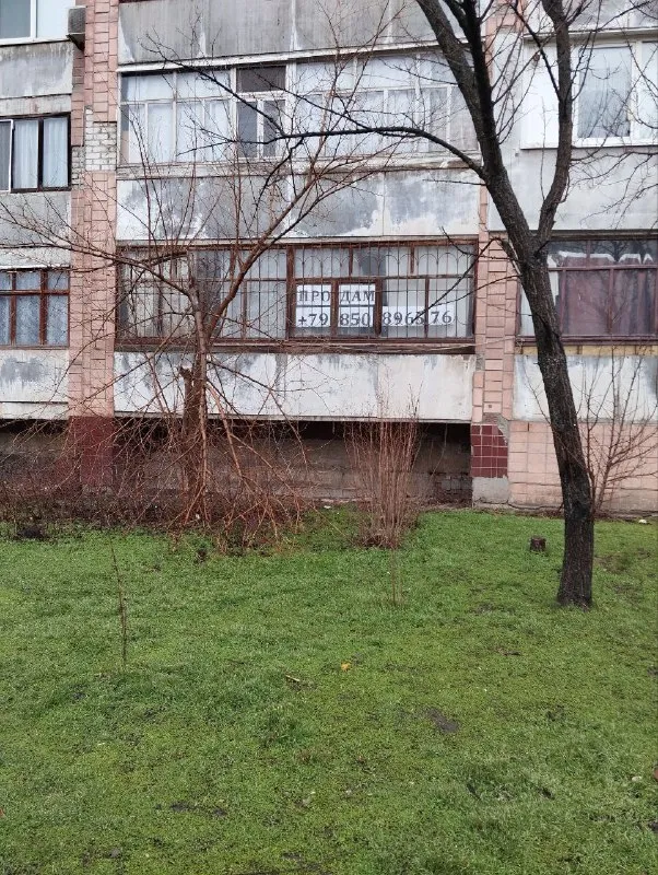 Продам 1-к. Квартиру
Общая площадь 41.7 м2
Этаж 1/9
Луганск, городок ор ул. Годуванцева
✔️Установлены новые окна
✔️Заменена вся проводка
✔️Новые канализационные и отопительные трубы
✔️Современные радиаторы
✔️Натяжной потолок
✔️Пол-стяжка, постелен новый линолеум
Балкон-застеклен (столярка), на окнах решетки. Документы рф, прописанных нет.
В доме находится сбербанк, супермаркет, аптека, различные кафе и магазины. В шаговой доступности:рынок, школы, остановка.
В теплое время года работаю возле дома фонтаны.
Окна выходят на детскую площадку и школу.
Во дворе находится детский сад.
Цена:3 500 000рублей.
По всем интересующимся вопросам обращаться по телефону +7 985 089 65 76 сергей.
+7 959 535 57 32 Юлия - фотография - 9