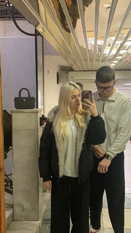 Снимем квартиру🔎

Всем привет!

Хотелось бы снять жилье, мы молодая пара, анастасия и артем, мне 21, девушке 19.

Хотелось бы найти студию или 1-к квартиру, до 40.000₽.

Девушка беременная, есть маленький котик, к лотку приученый, все отлично!

Желательно возле метро василеостровская, приморская, горный интститут, спортивная, петроградская.

💌Писать: @olilever - фотография - 1