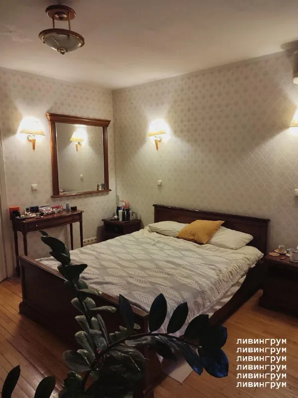 2-Комн квартира, 65 м²
М митино

• 7 Мин пешком
• 1 Этаж из 4
• Ул барышиха 8, на карте

75 000 ₽/Мес, без комиссии
Больше квартир и комнат

Холодильник • стиральная машина • интернет • мебель • кондиционер • с животными • телевизор • посудомойка • с детьми • мусоропровод • лифт • консьерж

Район митино
Чистота 4.53 транспорт 4.25
Парки и скверы 5.00

Аренда. Собственник. Краткосрочная аренда на 2-2,5 месяца! Заселение с 12 февраля. Просторно, уютно и тихо. Качественная мебель, остекленные лоджии, гостиная с рабочим местом, растения. Вся техника и вещи для комфортной жизни. Через дорогу классный парк. Рядом куча продуктовых, фитнес-клубы и тд. До центра на машине от 20 мин. Можно с воспитанным песиком.

Lada c, написать
Уровень доверия средний 🆗
Выложить квартиру бесплатно - фотография - 1