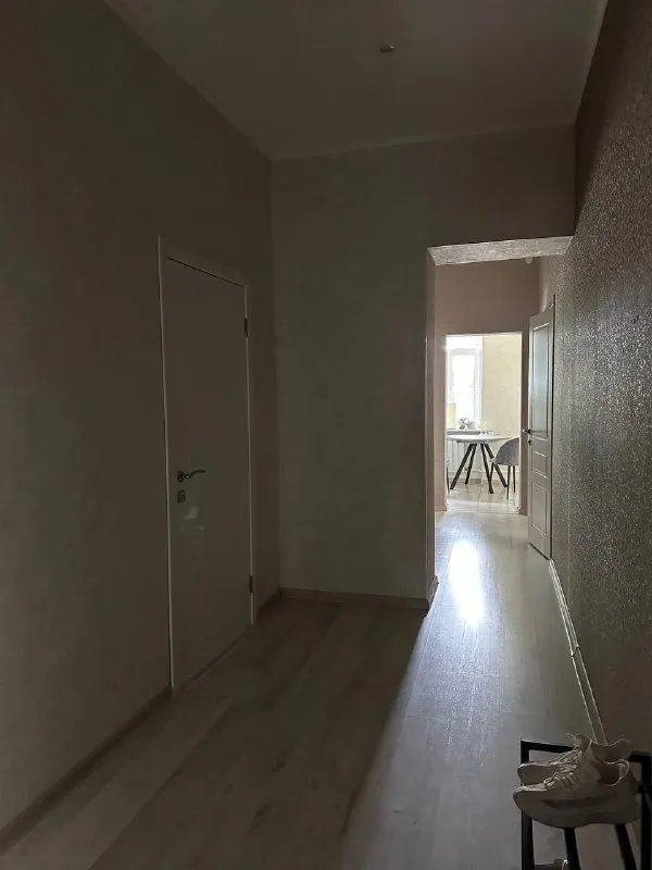 Комната 💙
М. Черная речка
Ищем соседку в трехкомнатную квартиру 🏠
Станция метро черная речка, приморский проспект, до метро 7-10 минут пешком.
В квартире есть всё необходимое:
✔️Гладильная доска,
✔️Стиральная машинка,
✔️Интернет.
Комната изолирована. В ней есть большая кровать, рабочий стол, кресло компьютерное, вместительный шкаф и сушилка.
Вид на большую невку
Ищем аккуратную, платежеспособную, спокойную и любящую чистоту соседку.
🔘По оплате: 28.000₽ в месяц + к/у, интернет (2.000-3.000₽). Возвратный залог 15.000₽.
Заехать можно с 15 февраля.
📎@Alinchangos
Контакты: @alinchangos
Уютное гнездышко – поиск жилья, жильцов и соседей без посредников - фотография - 8