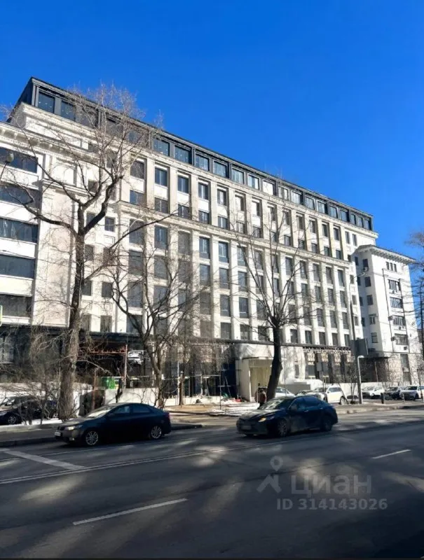 Комната, 14 м²
М динамо

• 7 Мин пешком
• 2-Комнатная квартира
• 3 Этаж из 7
• Ул верхняя масловка 20, на карте

34 000 ₽/Мес, без комиссии
Большой гайд по аренде

Стиральная машина • мебель • холодильник • лифт • посудомойка • кондиционер • интернет • с животными • с детьми • телевизор • мусоропровод • консьерж

Савёловский район
Чистота 4.26 транспорт 4.62
Парки и скверы 3.83

Собственник. Ищу соседку/соседа в отдельную комнату в 2к квартире. 52 квадрата, с большой кухней. Дом очень тихий, теплый. Высокие потолки, лепнина. Чистоплотность и любовь к порядку, а также дневной образ жизни - неотъемлемая часть нашей счастливой совместной жизни) цена : 34к + жкх + 25к залог © предоплату до просмотра просят только мошенники!

Анастасия, написать
Уровень доверия низкий ⚠️
Выложить квартиру бесплатно - фотография - 2