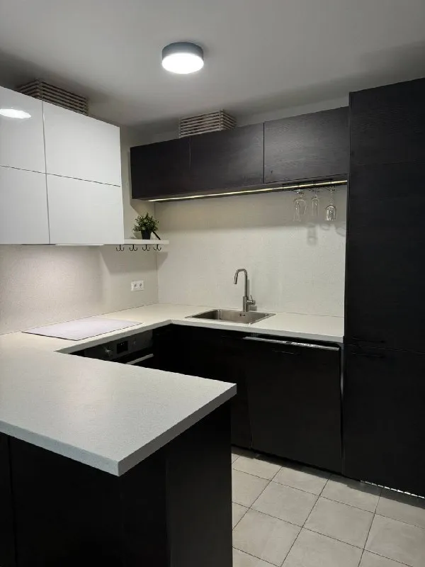 2-Комн квартира, 42 м²
М котельники
• 7 Мин на транспорте
• 17 Этаж из 25
• Московская обл, г котельники, мкр парковый, д 1 к 4, на карте
58 000 ₽/Мес, без комиссии
Большой гайд по аренде
Интернет • мебель • кондиционер • стиральная машина • холодильник • посудомойка • лифт • с животными • с детьми • телевизор • мусоропровод • консьерж
Собственник. В квартире есть вся неоходимая техника: индукционная варочная поверхность, духовой шкаф, холодильник, стиральная машина, посудомоечная машина bosch, кондиционер. Кровать с подьемным механизмом, новый матрас. © предоплату до просмотра просят только мошенники!
Hanna h, написать
Уровень доверия низкий ⚠️
Выложить квартиру бесплатно - фотография - 4