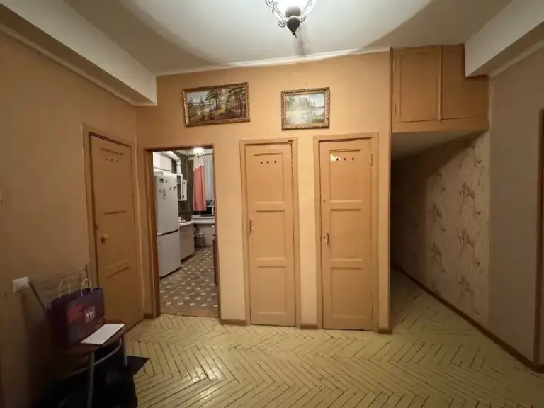 Комната, 20 м²
М маяковская

• 3 Мин пешком
• 3-Комнатная квартира
• 4 Этаж из 5
• Ул 2-я тверская-ямская 38, на карте

45 000 ₽/Мес, без комиссии
Большой гайд по аренде

Лифт • холодильник • стиральная машина • интернет • мебель • посудомойка • кондиционер • с животными • с детьми • телевизор • мусоропровод • консьерж

Тверской район
Чистота 4.59 транспорт 4.82
Парки и скверы 3.85

Собственник. Аренда. Собственник. Сдам на долгий срок. Заселение после 11.02. Только для одной девушки. Соседки в квартире - две девушки. Залог -1 месяц. © предоплату до просмотра просят только мошенники!

Ирина, написать
Уровень доверия низкий ⚠️
Выложить квартиру бесплатно - фотография - 4