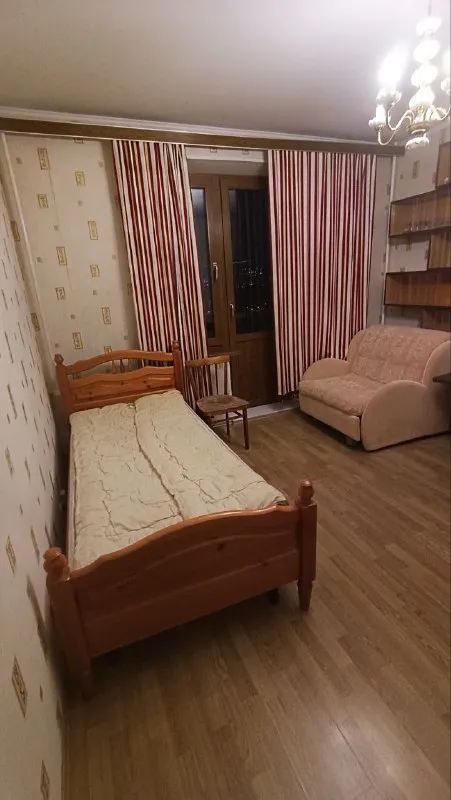 Комната, 19 м²
М водный стадион
• 10 Мин на транспорте
• 2-Комнатная квартира
• 13 Этаж из 14
• Б-р кронштадтский 43 к1, на карте
25 000 ₽/Мес, без комиссии
Большой гайд по аренде
Холодильник • стиральная машина • интернет • мебель • лифт • посудомойка • кондиционер • с животными • с детьми • телевизор • мусоропровод • консьерж
Головинский район
Чистота 3.83 транспорт 4.78
Парки и скверы 4.83
Собственник. Сдаю комнату, заезд с любого числа. Субаренда. Залог 25000. К/у нет. В другой комнате проживаю я. Ищу ответственную, платёжеспособную соседку, общительную, без вредных привычек
Лиза, написать
Уровень доверия средний 🆗
Выложить квартиру бесплатно - фотография - 1